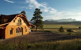 Navajo Peak Lodge